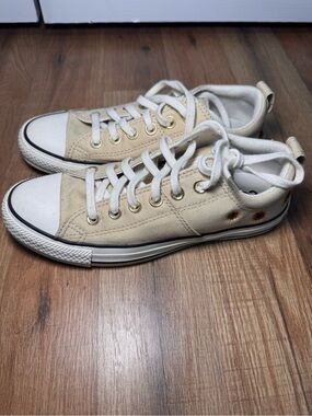Converse Low-Top Sneakers in Cream and White